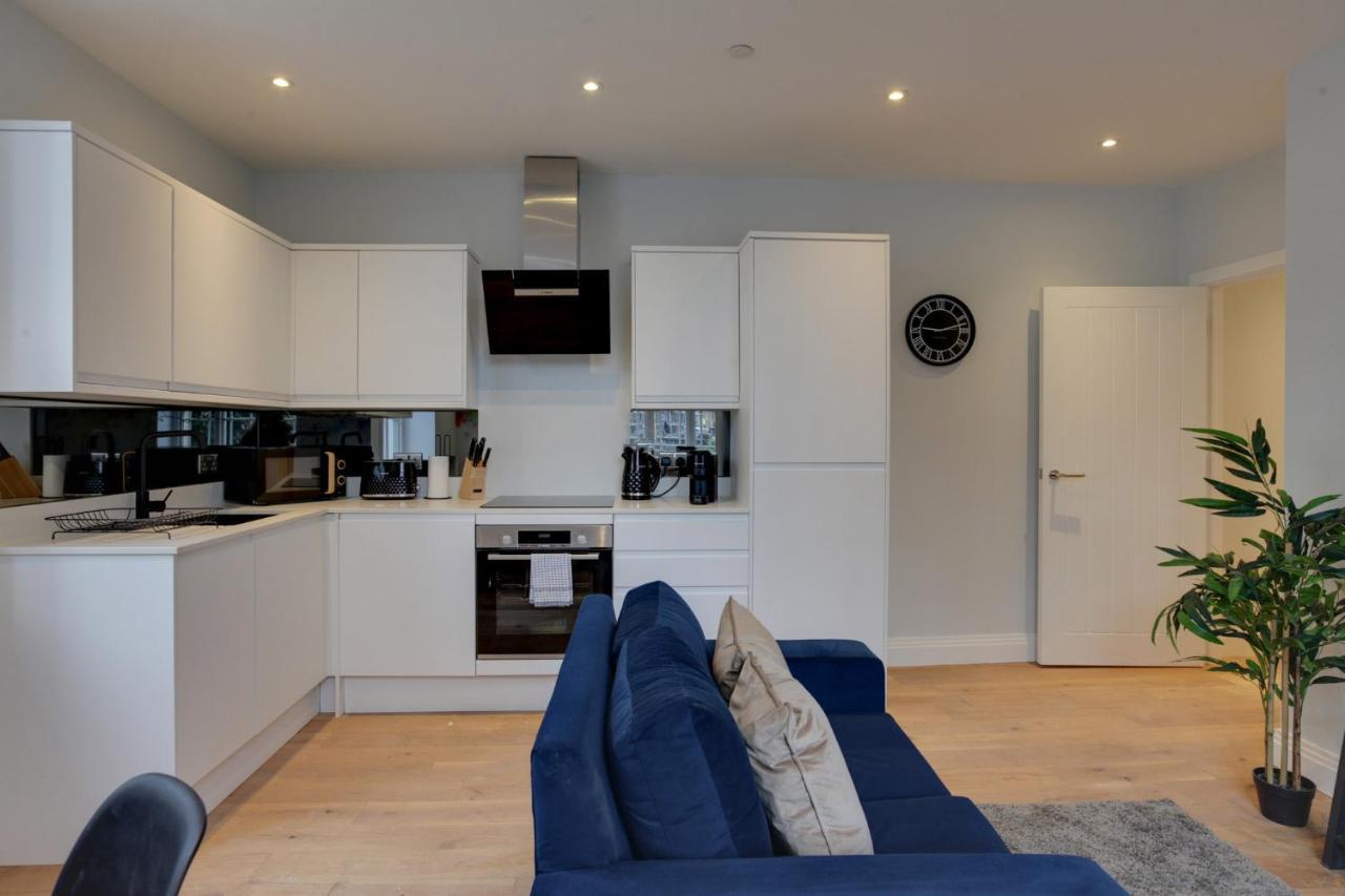 New London Life Executive Apartments Челмсфорд Экстерьер фото