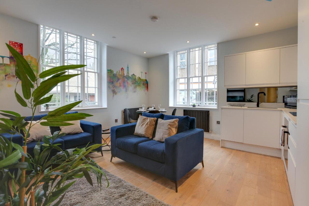 New London Life Executive Apartments Челмсфорд Экстерьер фото